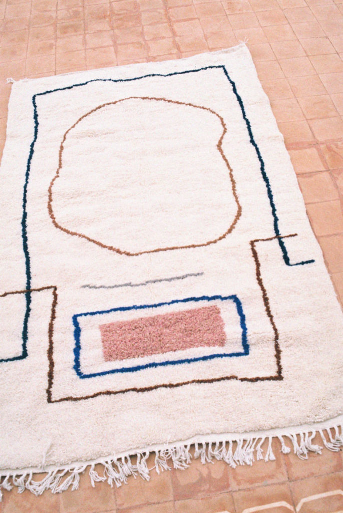 lrnce-textiles-rugs-essa
