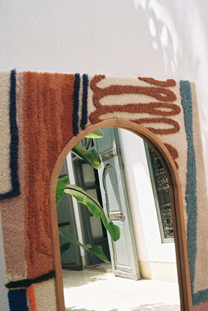 lrnce-objects-mirrors-illou-zoom