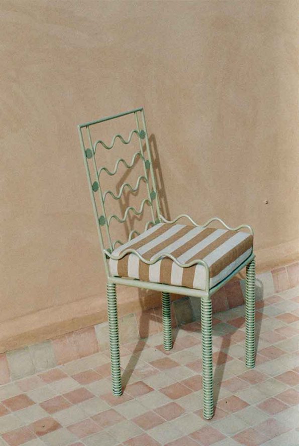 lrnce-objects-chairs--amouage