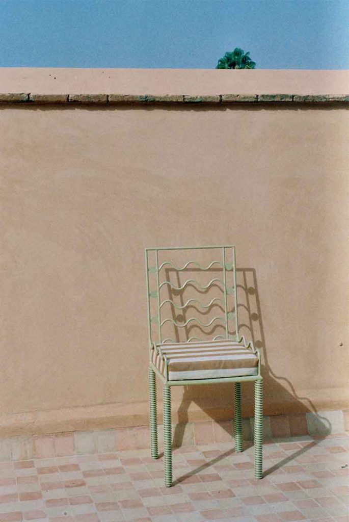 lrnce-objects-chairs-amouage