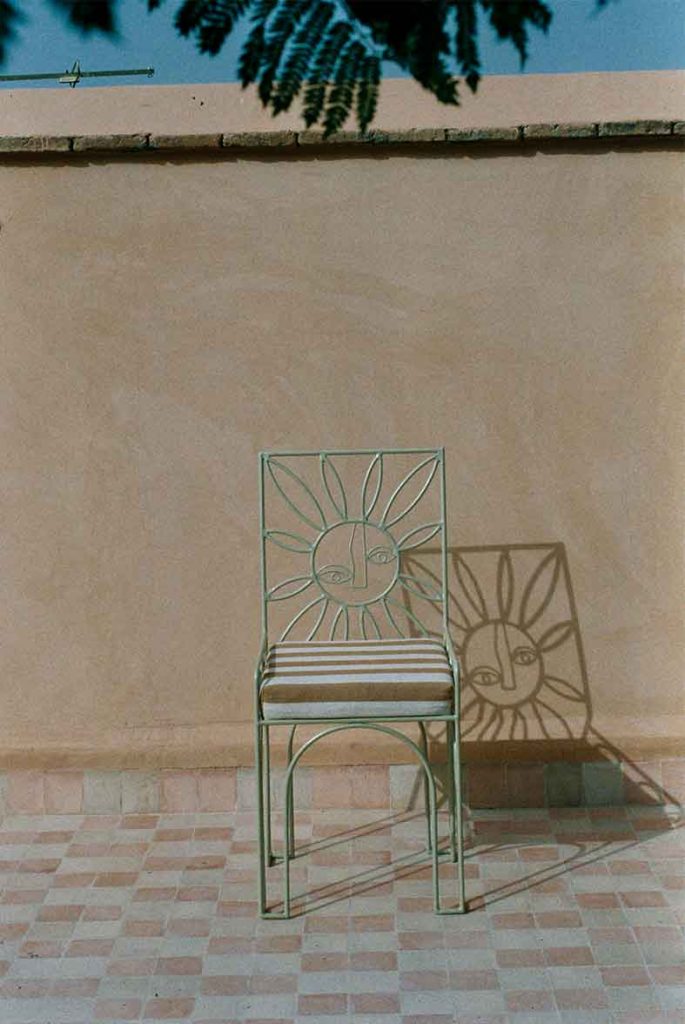 lrnce-objects-chairs--helios