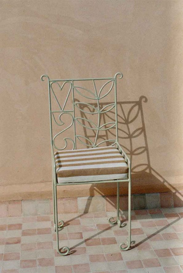 lrnce-objects-chairs-rosemary