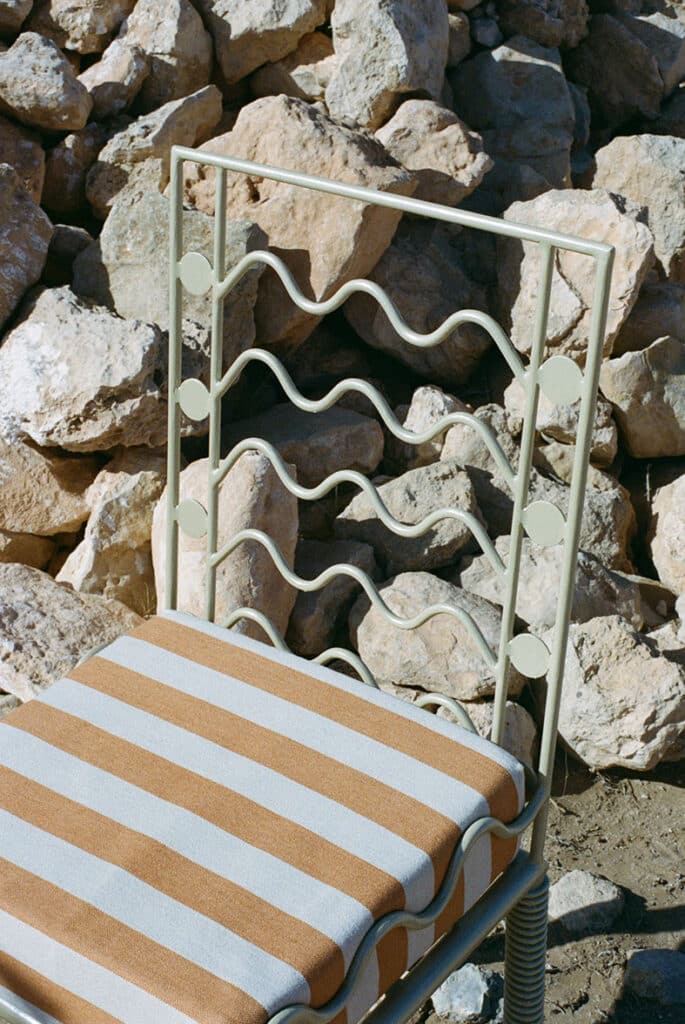 lrnce-objects-chairs&tables-amouage-