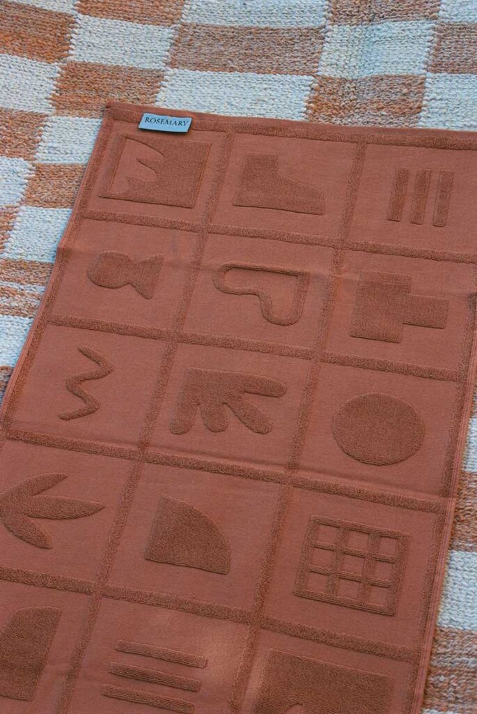 lrnce-rosemarytowel-