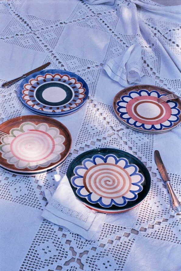 lrnce-ceramics-plates-flowerplatessetof4