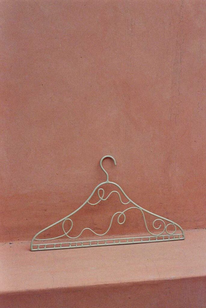 lrnce-rosemary-rosemaryhanger3