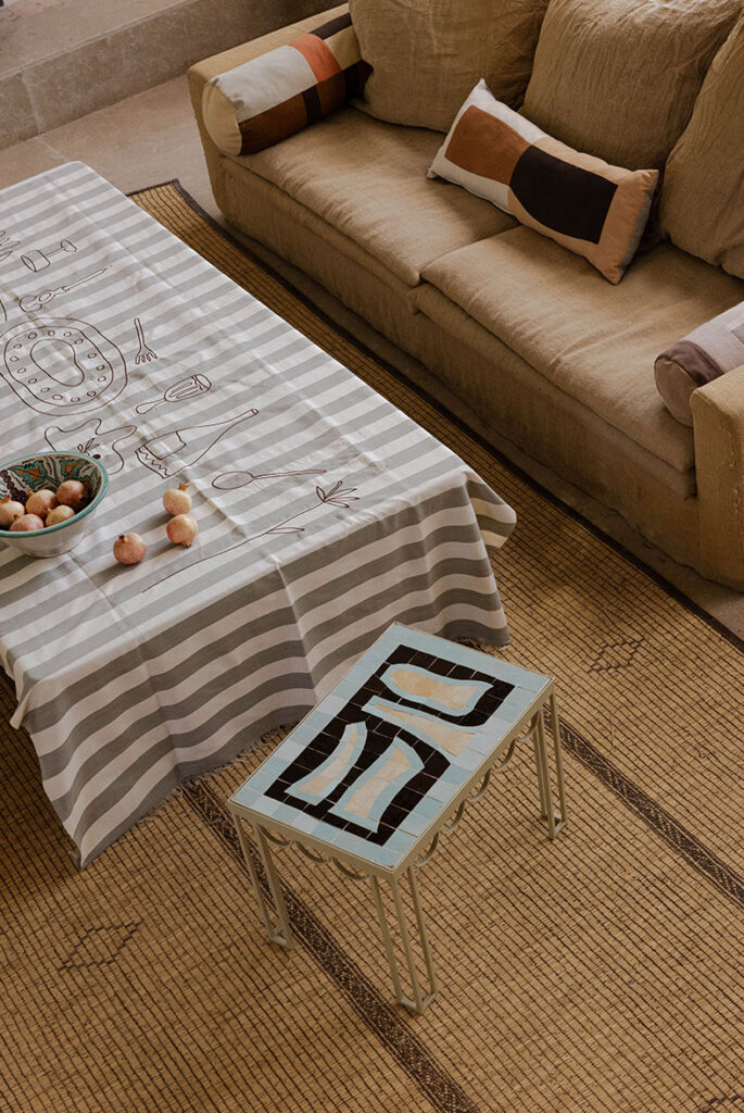 lrnce-textiles-tablelinen-lepicnicgreen-luisa