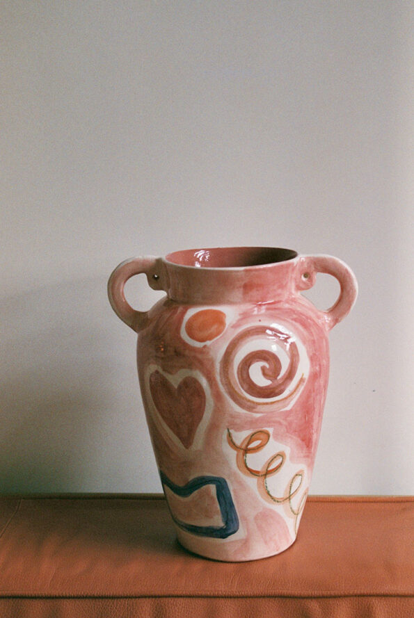 lrnce-ceramics-vases-lovevase