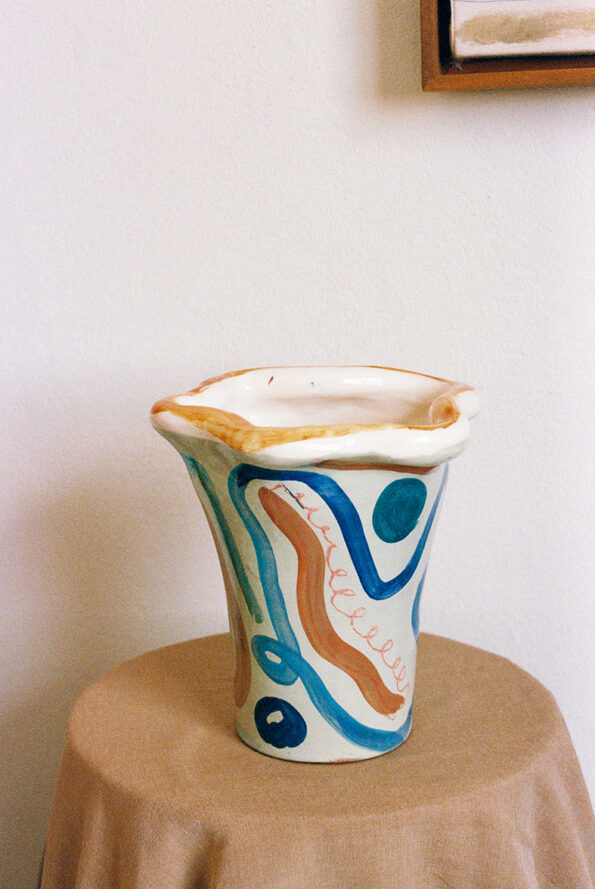 lrnce-ceramics-vases-nahla-