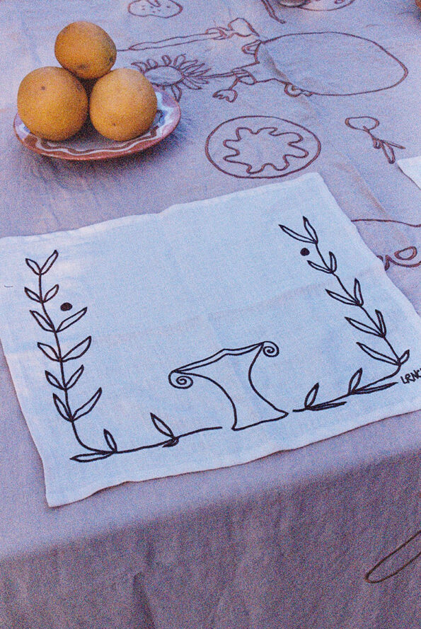 lrnce-textiles-tablelinen-sun,flowers,earthivory