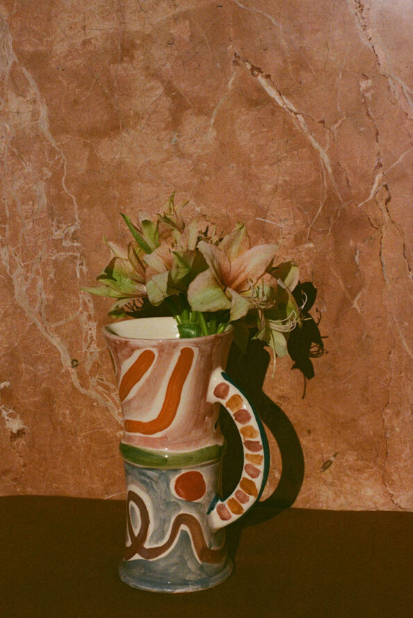 lrnce-ceramics-jugs-keira