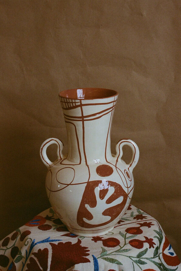 lrnce-ceramics-vases-raisa2-