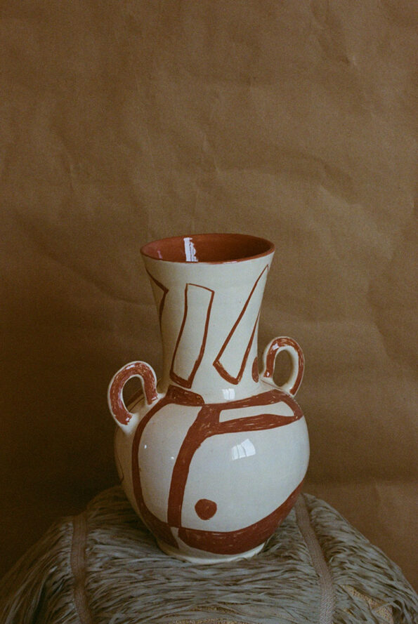 lrnce-ceramics-vases-raisa3