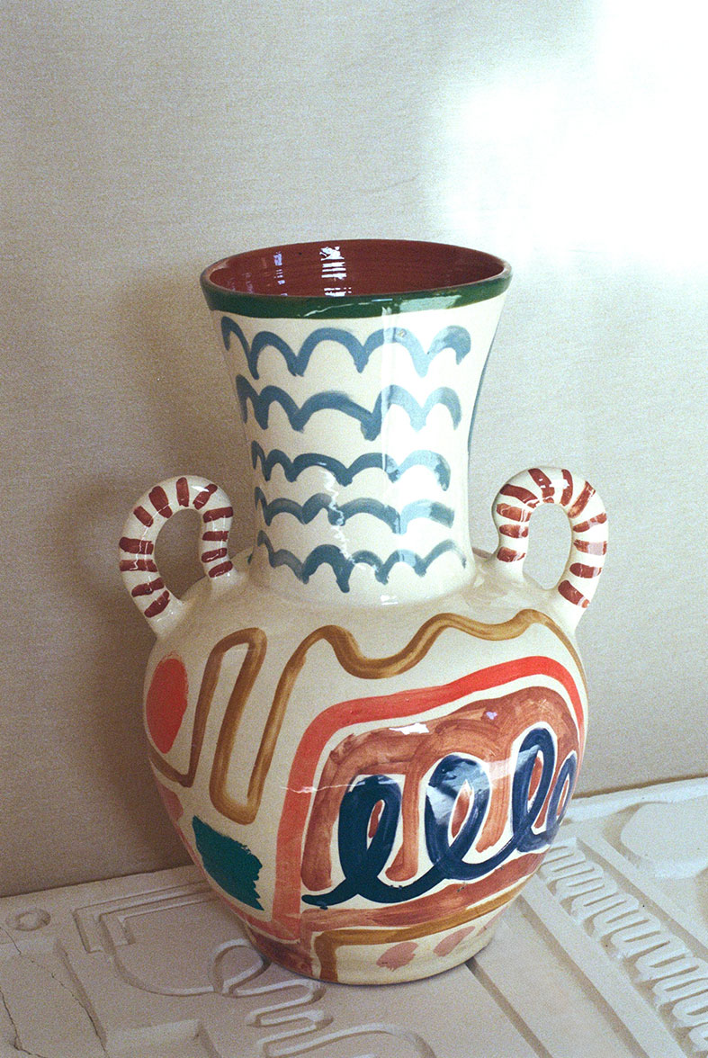 lrnce-ceramics-vases-nuhi