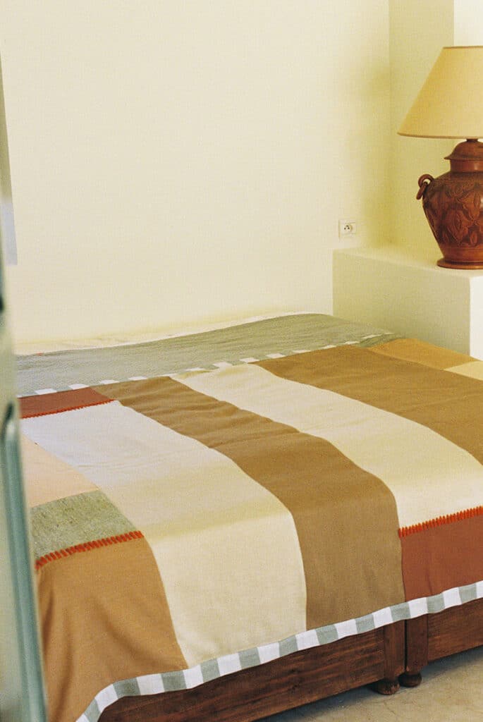 lrnce-textiles-blankets-eden