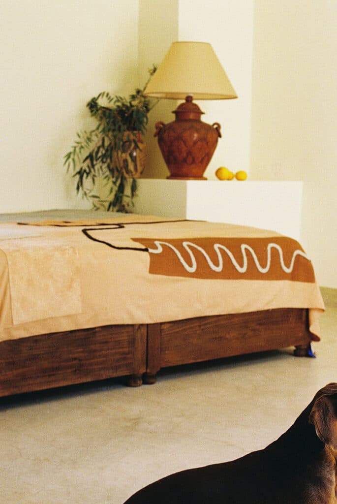 lrnce-textiles-throws-herais-