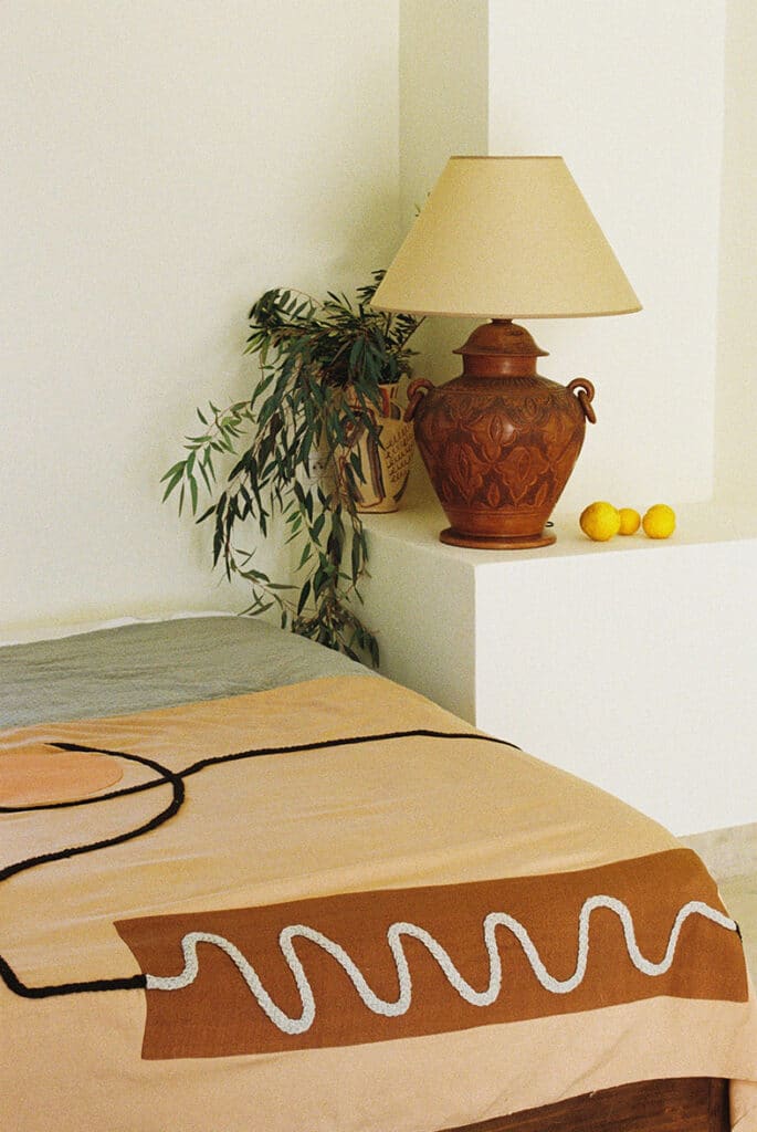 lrnce-textiles-throws-herais