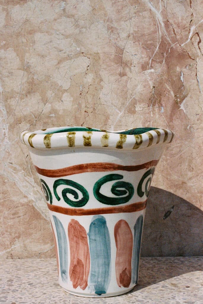 lrnce-ceramics-vases-nouhass1