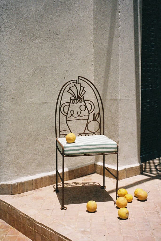 lrnce-chairs-hydria-