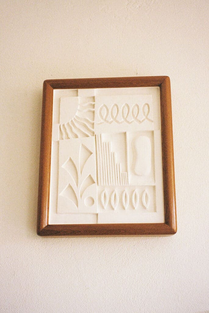 lrnce-framedartwork-plaster-philo