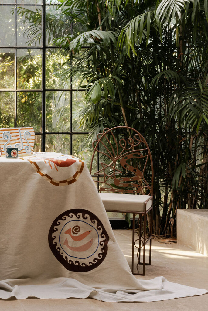 lrnce-furniture-chairs-serpent