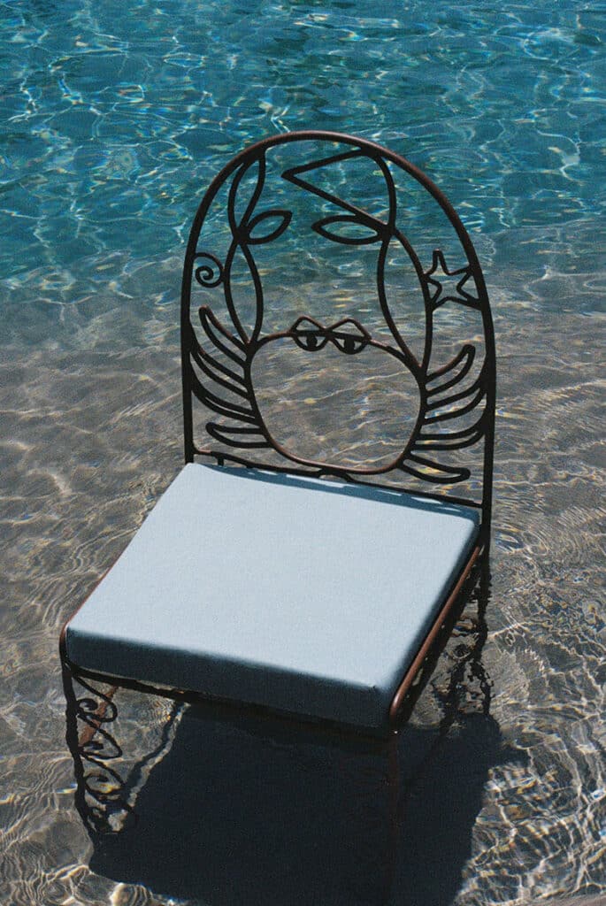 lrnce-objects-chairs-crabe-