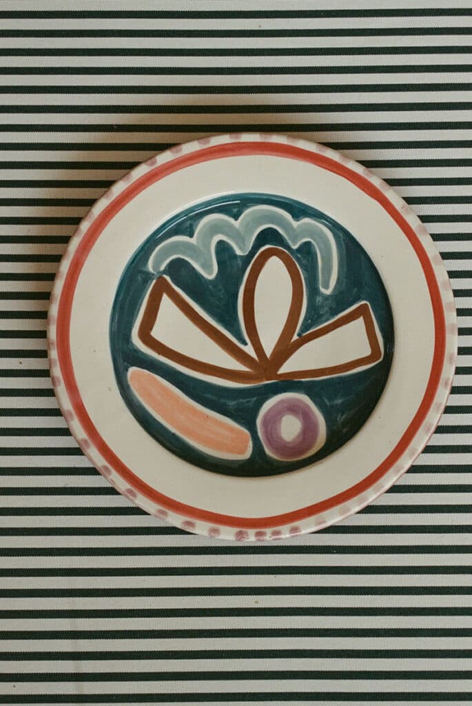 lrnce-ceramics-plates-plantwallplate
