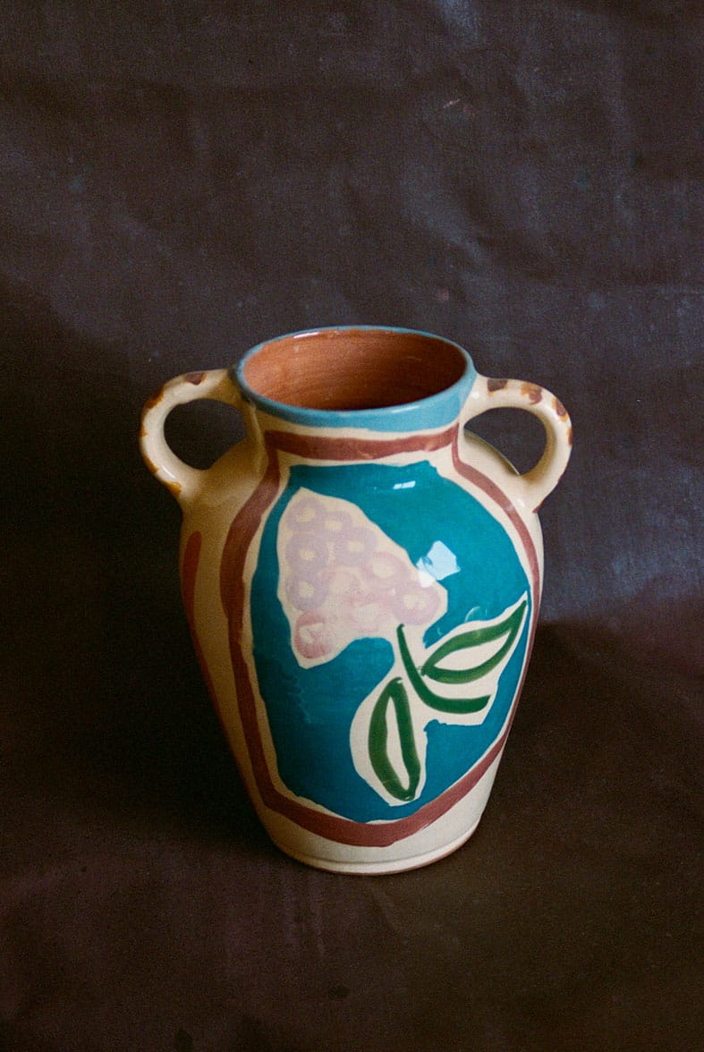 lrnce-ceramics-vases-grapevase