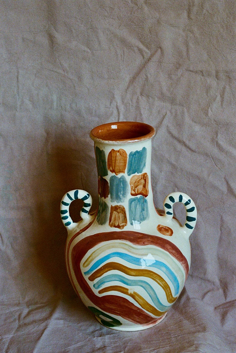 lrnce-ceramics-vases-nuhi2