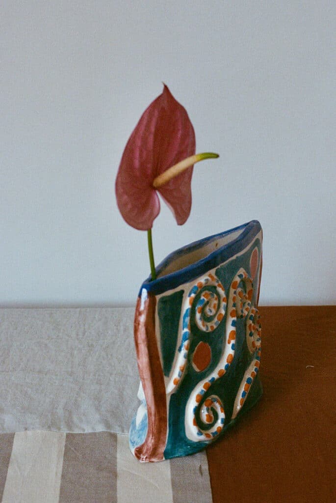 lrnce-ceramics-vases-layan2