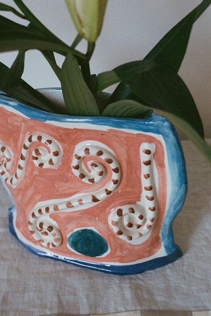 lrnce-ceramics-vases-layan3