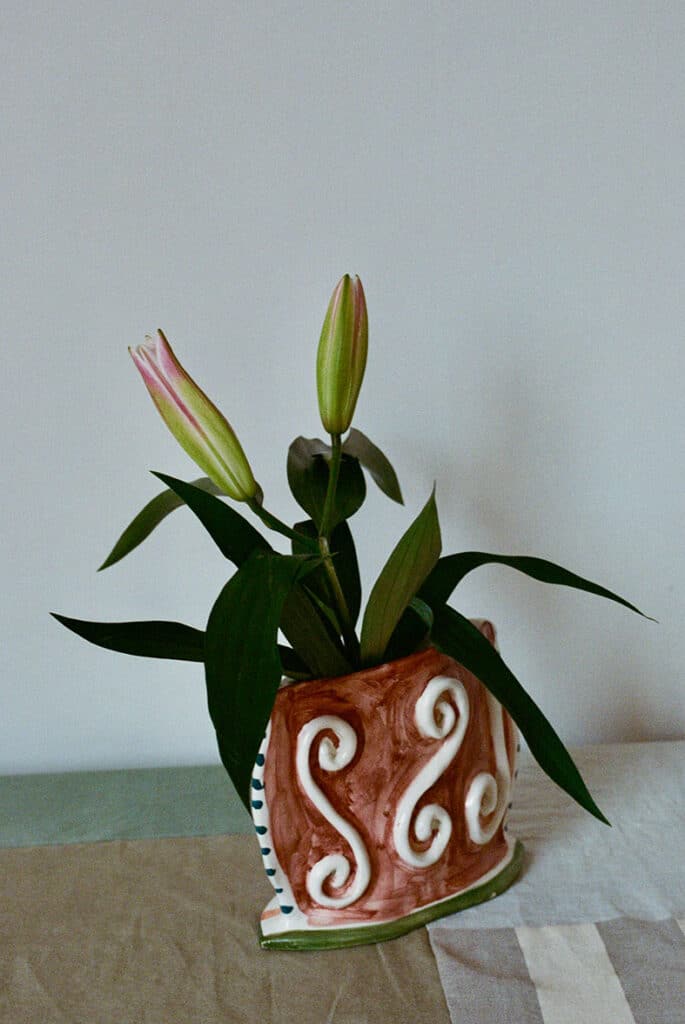 lrnce-ceramics-vases-layan4