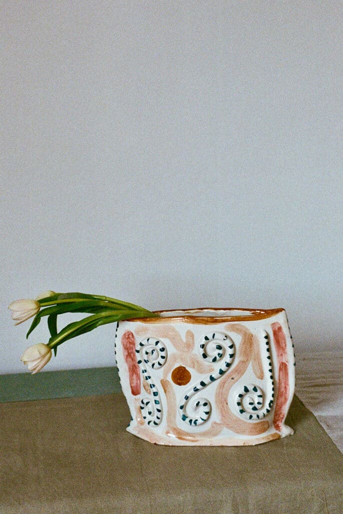 lrnce-ceramics-vases-layan6