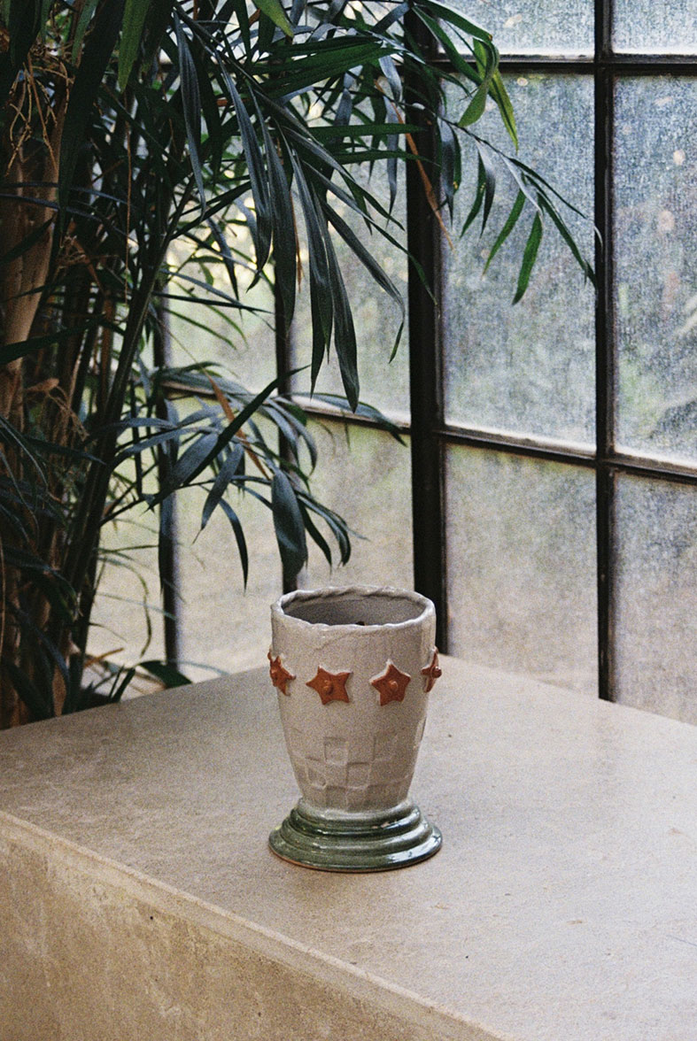 lrnce-ceramics-vases-jada