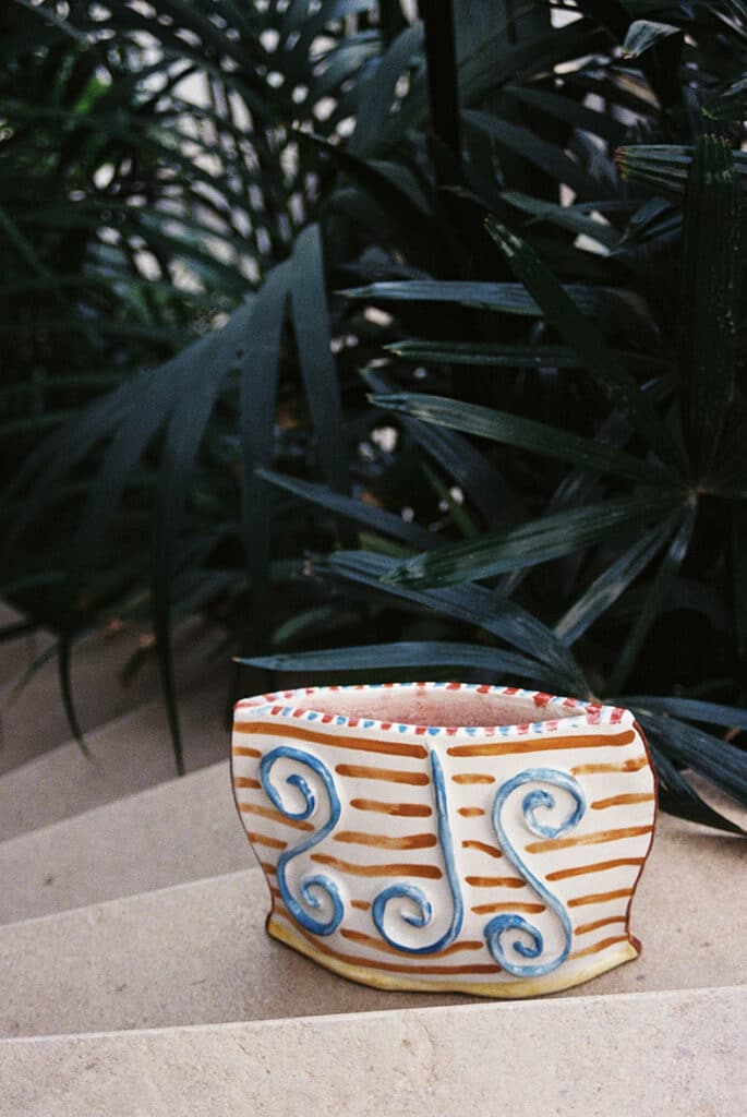 lrnce-ceramics-vases-layan7