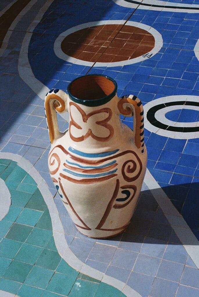 lrnce-ceramics-vases-palesa22-