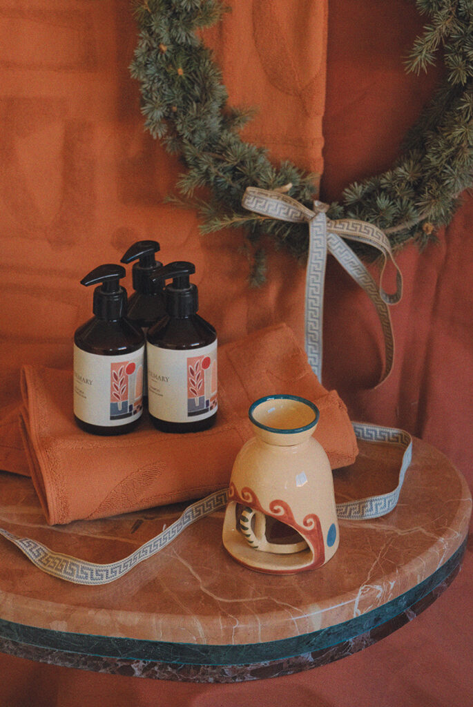 lrnce-holiday-carebox-