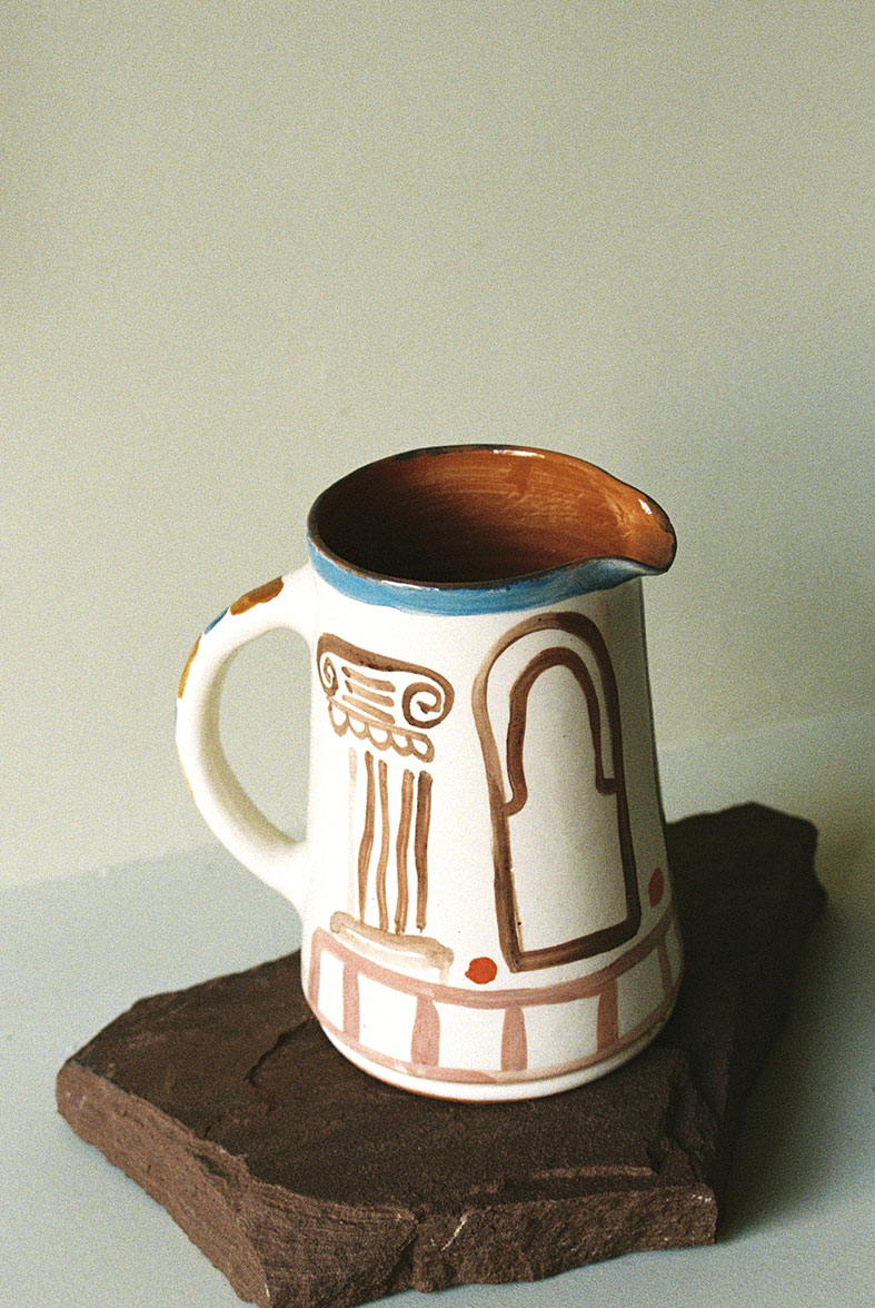 lrnce-tableware-jugs-arcade