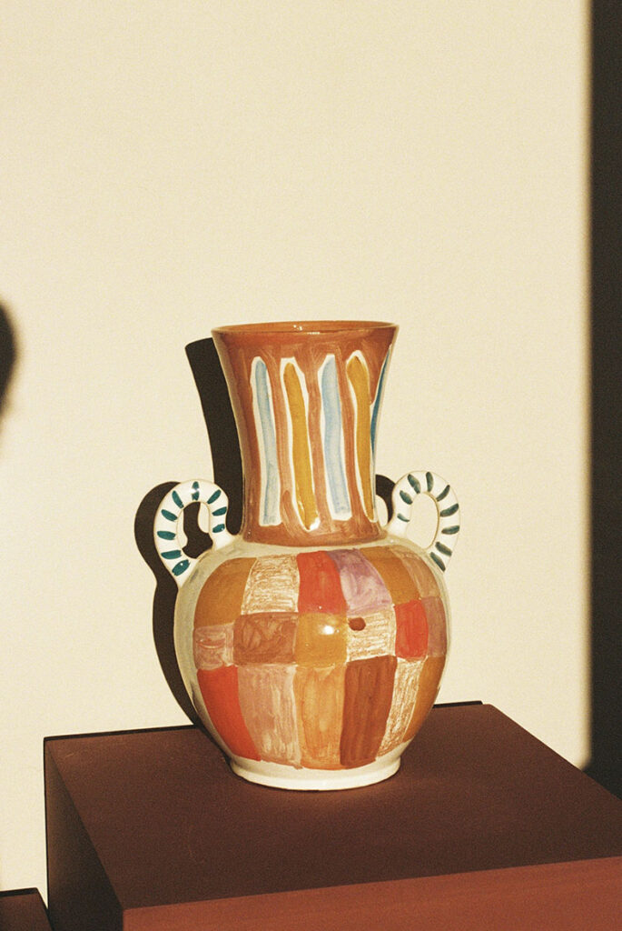 lrnce-ceramics-vases-donna-