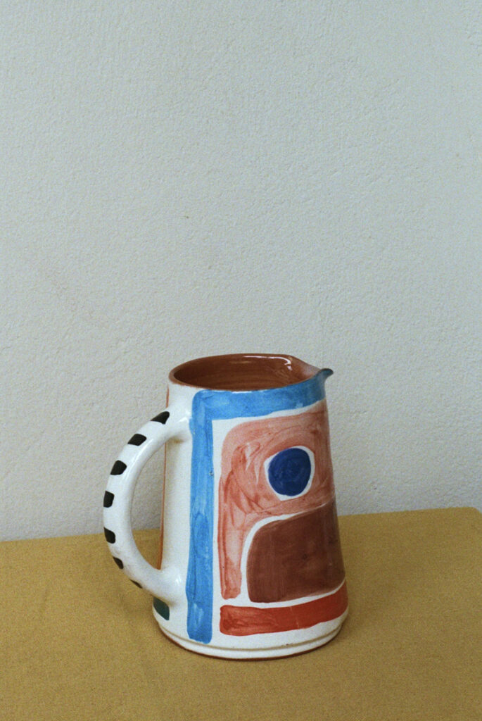 lrnce-ceramics-jugs-jades-