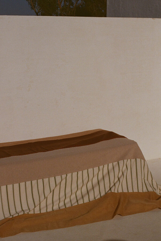 lrnce-textiles-throws-rifaa-