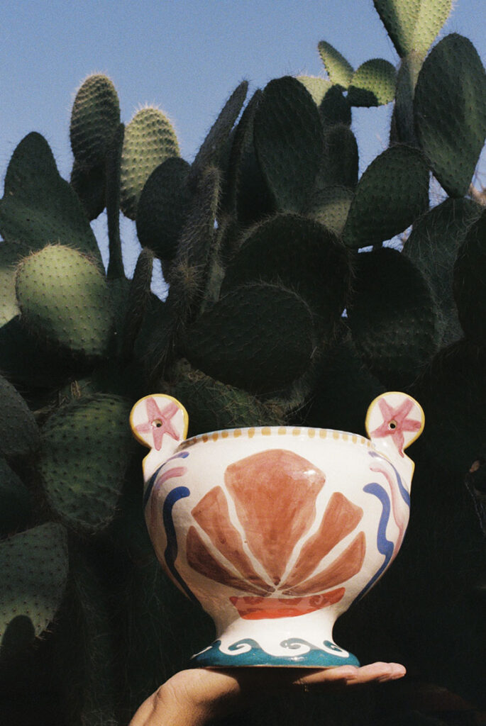 lrnce-ceramics-vases-clamshellvessel--