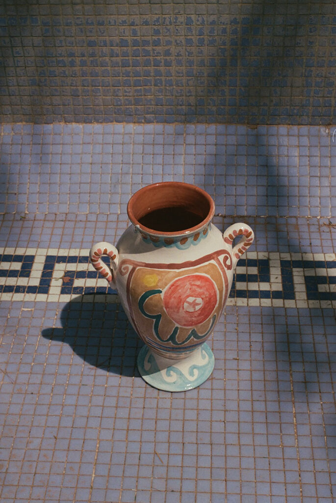 lrnce-ceramics-vases-zohara